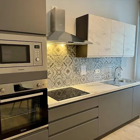 Lavarell - Exclusive Apartamento Como