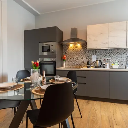Lavarell - Exclusive Appartement Côme